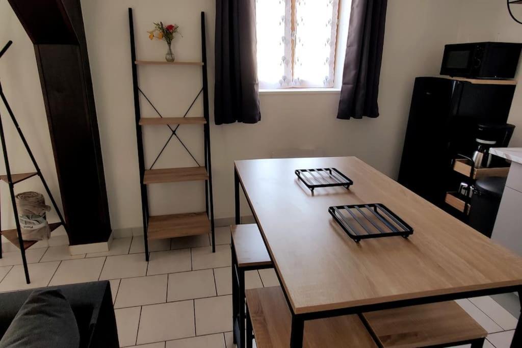 Appartement Style Industriel Au Centre De دويه المظهر الخارجي الصورة
