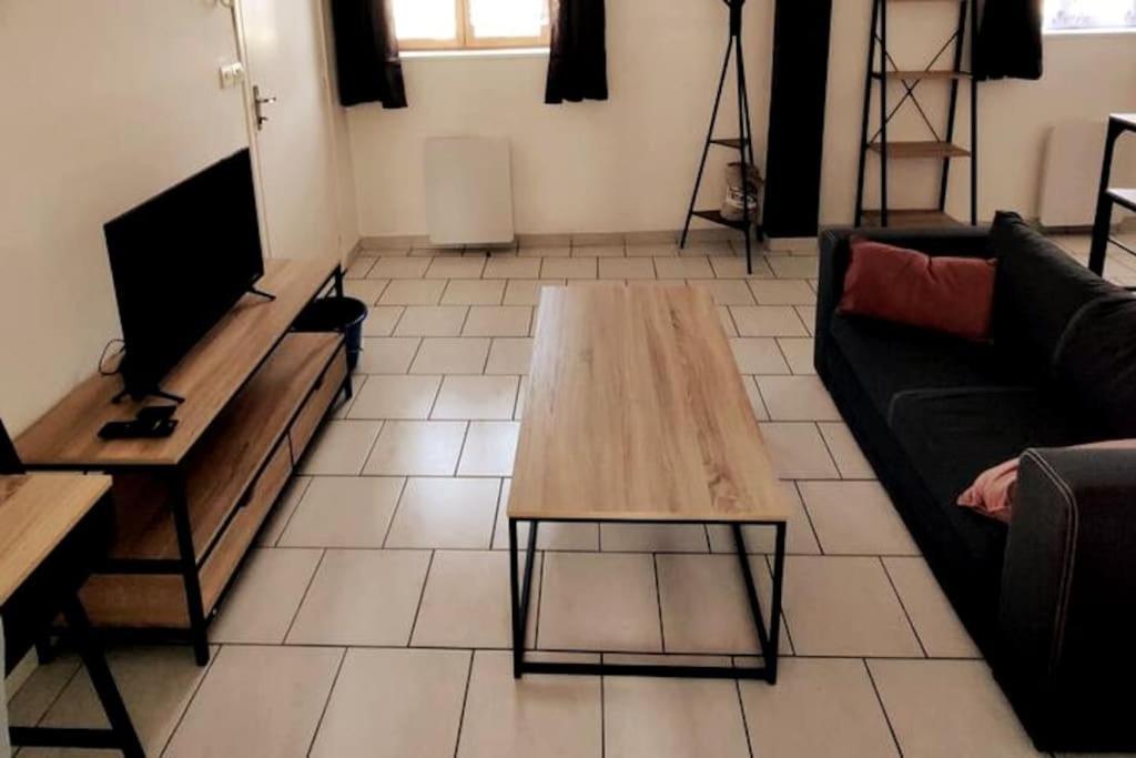 Appartement Style Industriel Au Centre De دويه المظهر الخارجي الصورة